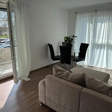 Exklusives Fuer 5 Personen In Der Naehe Von Frankfurt アパート ハーナウ・アム・マイン